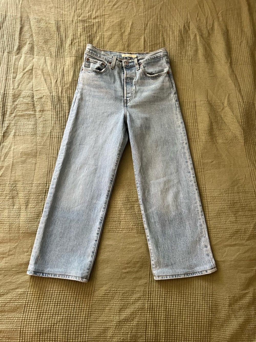 Levi's Ribcage Straight Jeans - Picture 3 of 6
